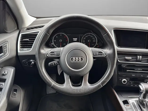 AUDI Q5 2.0 TDI quattro S-tronic