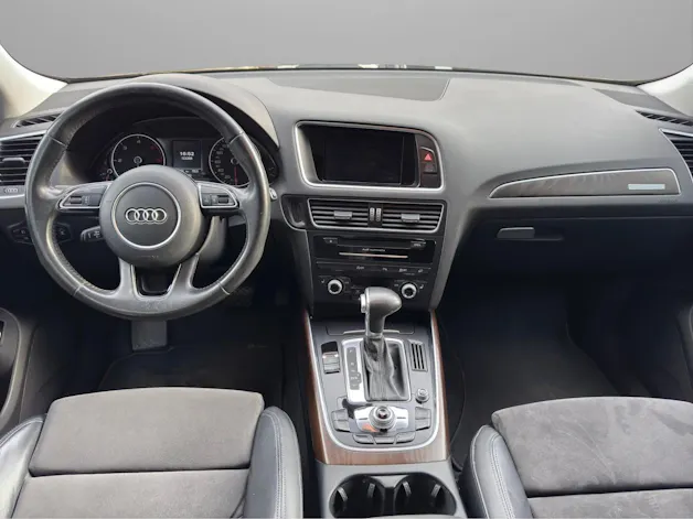 AUDI Q5 2.0 TDI quattro S-tronic