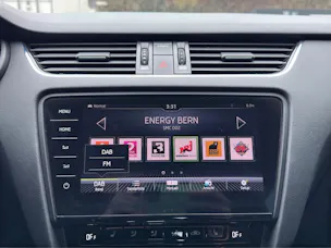 SKODA Octavia Combi 2.0 TSI RS DSG *Rückfahrkamera*Sitzheizung*Alcantara*
