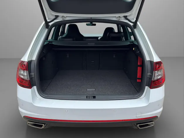SKODA Octavia Combi 2.0 TSI RS DSG