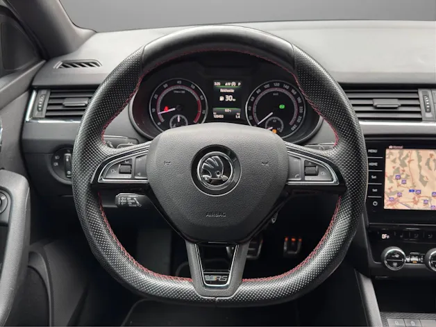 SKODA Octavia Combi 2.0 TSI RS DSG