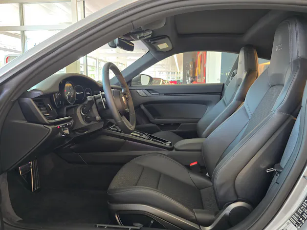 PORSCHE 911 Carrera T PDK