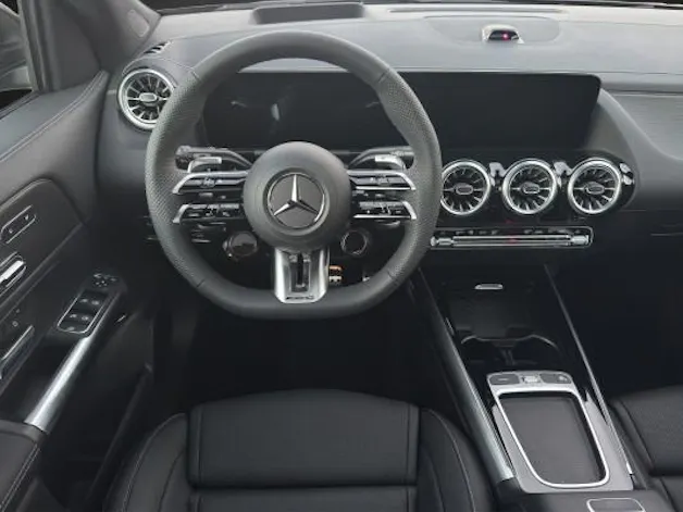 MERCEDES-BENZ GLA AMG 35 4Matic 8G-DCT