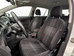 VW Golf 2.0 TDI Lounge 4Motion