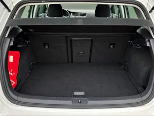 VW Golf 2.0 TDI Lounge 4Motion