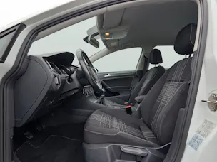 VW Golf 2.0 TDI Lounge 4Motion