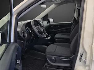 MERCEDES-BENZ eVito 129 Lang Tourer Pro