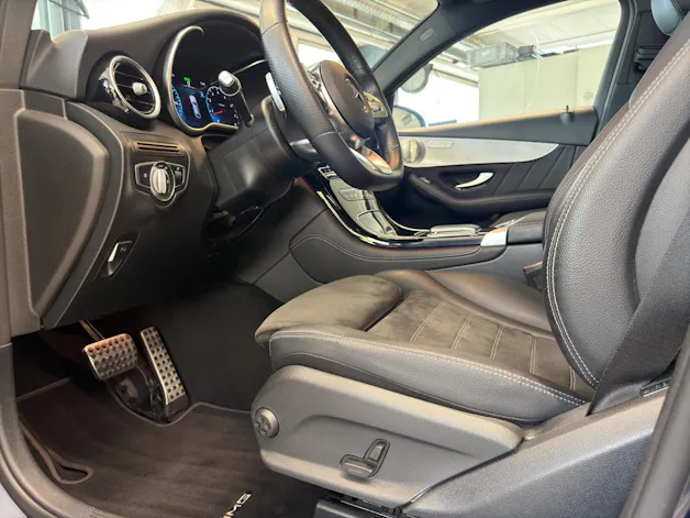 MERCEDES-BENZ GLC Coupé 300 AMG Line 4M