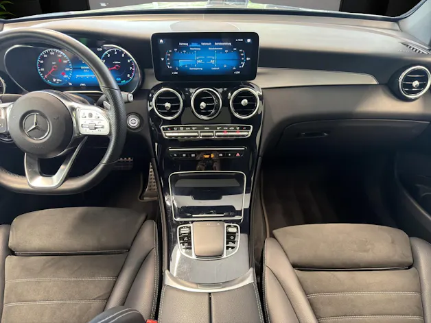 MERCEDES-BENZ GLC Coupé 300 AMG Line 4M