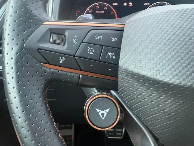 CUPRA Ateca 2.0 TSI VZ 4Drive DSG ** AKRAPOVIC - ABGASANLAGE **