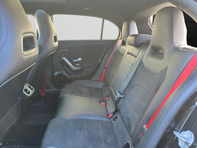 MERCEDES-BENZ A 35 AMG 4Matic