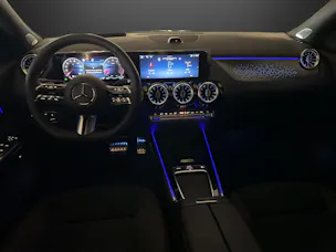 MERCEDES-BENZ GLA 250 4MATIC Swiss Star