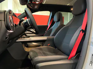 MERCEDES-BENZ GLB 220 8G-Tronic AMG Line 4 Matic