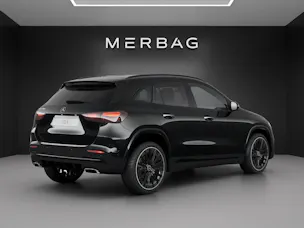 MERCEDES-BENZ GLA 200 7G-DCT