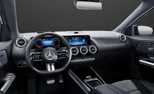 MERCEDES-BENZ GLA 200 7G-DCT