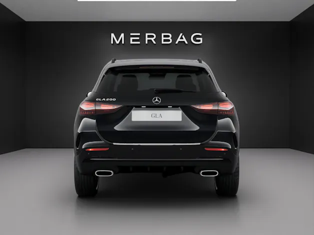 MERCEDES-BENZ GLA 200 7G-DCT
