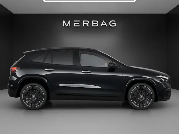 MERCEDES-BENZ GLA 200 7G-DCT