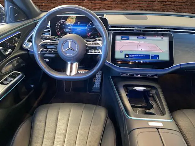 MERCEDES-BENZ E 220 d T 4M 9G-Tronic