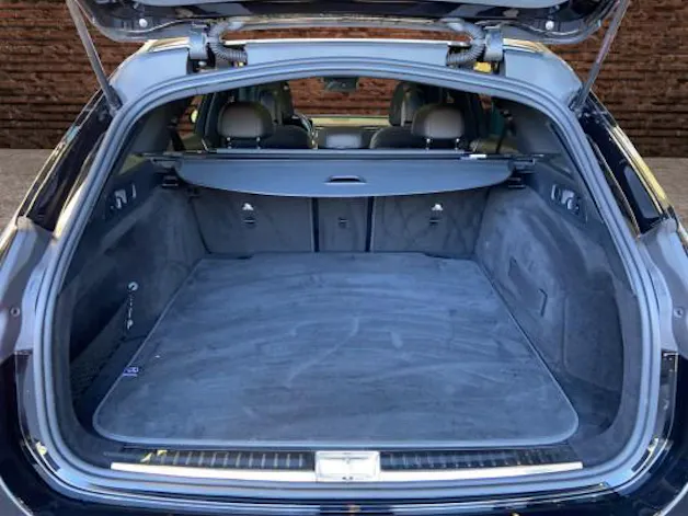MERCEDES-BENZ E 220 d T 4M 9G-Tronic