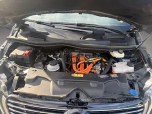 MERCEDES-BENZ EQV 300 Avantgarde lang