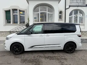 VW Multivan kurz 2.0 TDI Life Edition DSG Navigationssystem Volkswagen original