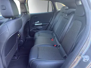 MERCEDES-BENZ EQA 300 4Matic