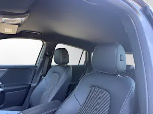 MERCEDES-BENZ EQA 300 4Matic