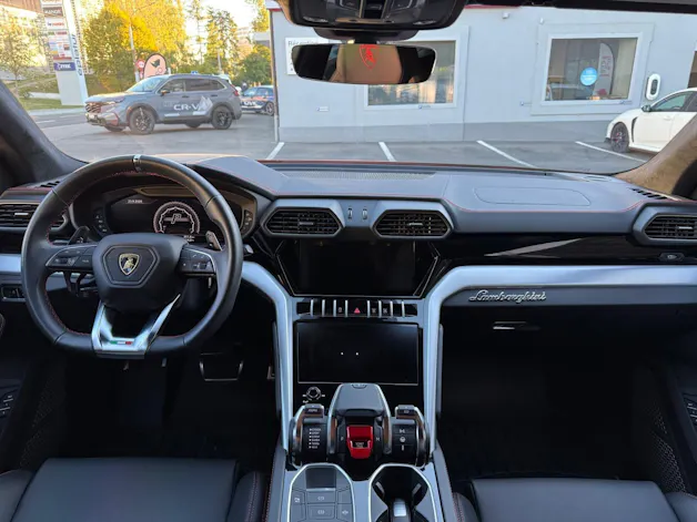 Lamborghini Urus 636