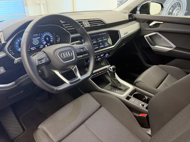 AUDI Q3 40 TFSI quattro S-tronic
