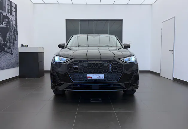 AUDI Q3 40 TFSI quattro S-tronic