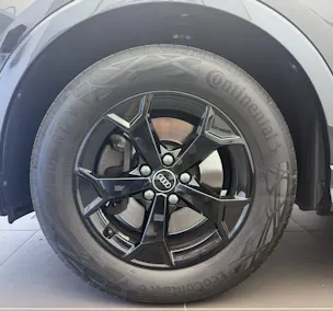 AUDI Q3 40 TFSI quattro S-tronic