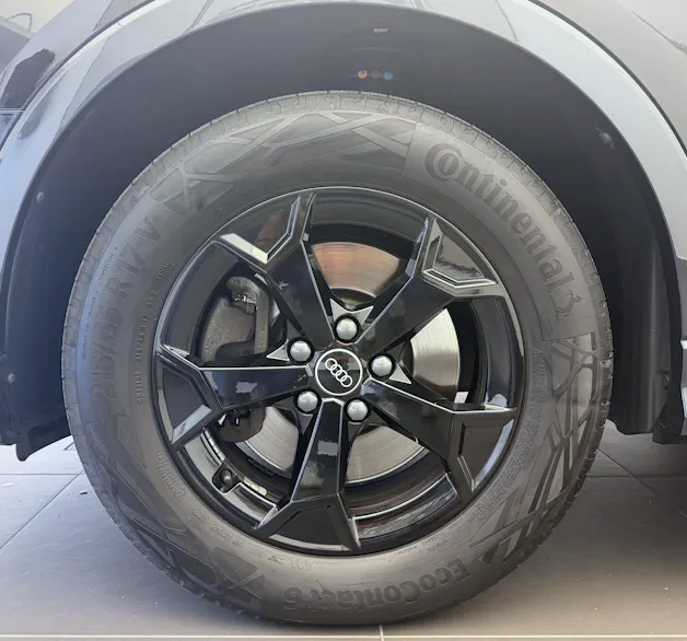 AUDI Q3 40 TFSI quattro S-tronic