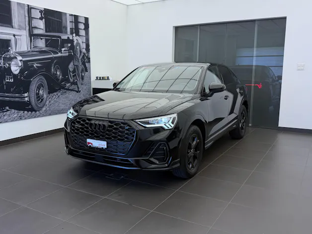 AUDI Q3 40 TFSI quattro S-tronic