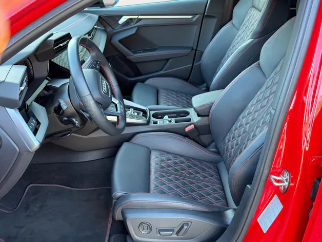 AUDI S3 Sportback quattro S tronic 310PS