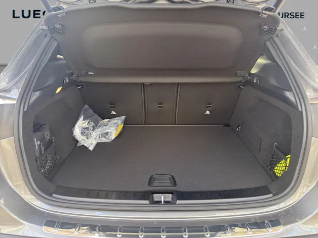 MERCEDES-BENZ GLA 200 Night Star 7G-DCT