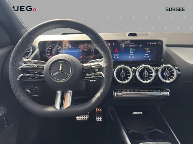 MERCEDES-BENZ GLA 200 Night Star 7G-DCT