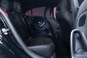 MERCEDES-BENZ CLA 35 AMG 4matic / 360°Kamera / Ambientebeleuchtung