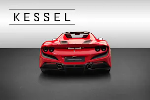 FERRARI F8 Spider