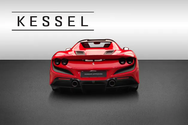 FERRARI F8 Spider