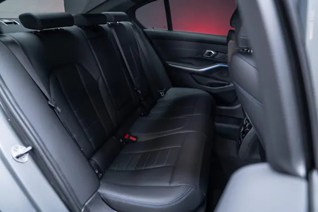 BMW 320d xDrive SAG M Sport / 360°Kamera / HeadUp / el.Sitze
