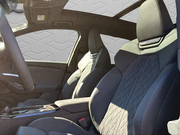 AUDI SQ6 e-tron quattro
