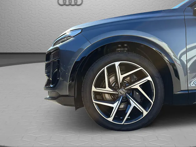 AUDI SQ6 e-tron quattro