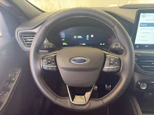 FORD Kuga 2.5 Hybrid Sound Edition 4x4