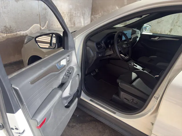 FORD Kuga 2.5 Hybrid Sound Edition 4x4