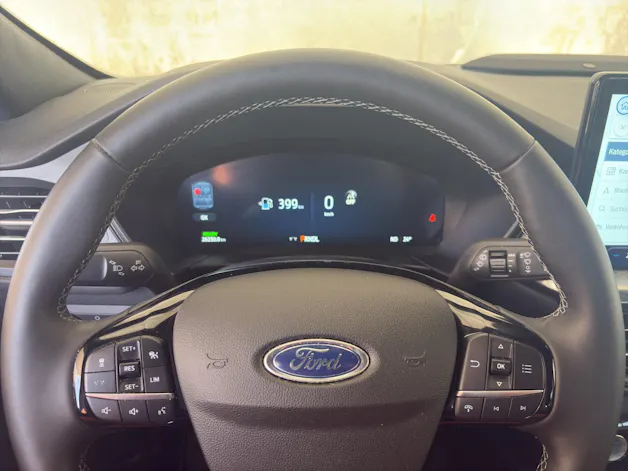 FORD Kuga 2.5 Hybrid Sound Edition 4x4