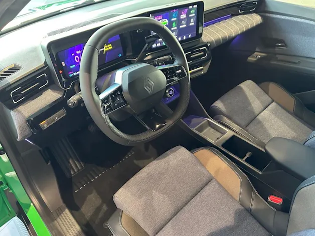 RENAULT R5 E-Tech Comfort Range 52 kWh Techno