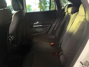 MERCEDES-BENZ GLA 200 Night Star 7G-DCT