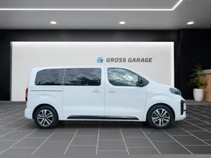 PEUGEOT Traveller NEW Business VIP Stand.