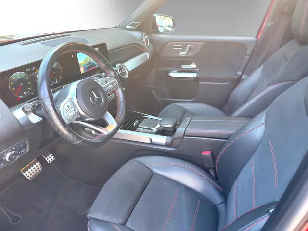 MERCEDES-BENZ GLB 250 AMG Line 4 MATIC 8G-Tronic