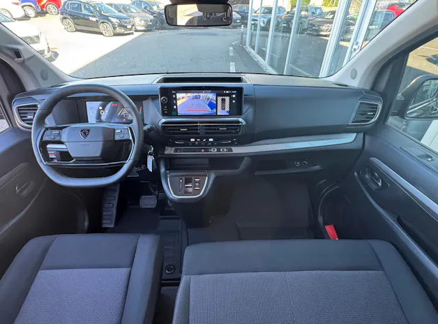 PEUGEOT Traveller 2.2 BlueHDi Business Long EAT8